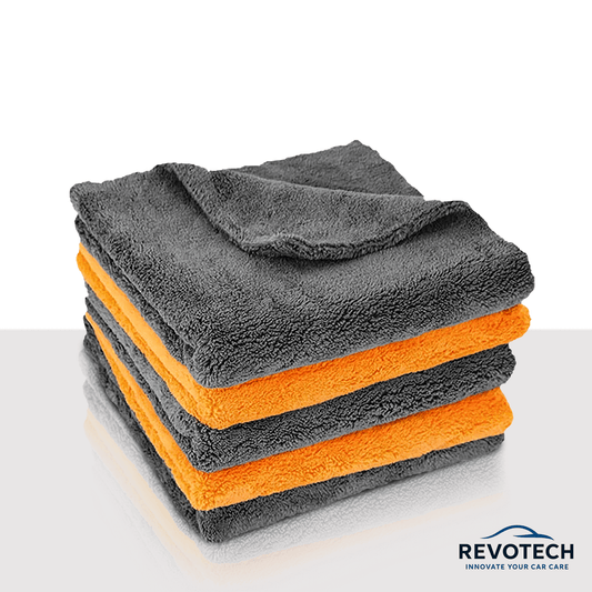 Gestapelte randlose Mikrofasertücher 40×40 cm, anthrazit und orange, professionelle Fahrzeugpflege